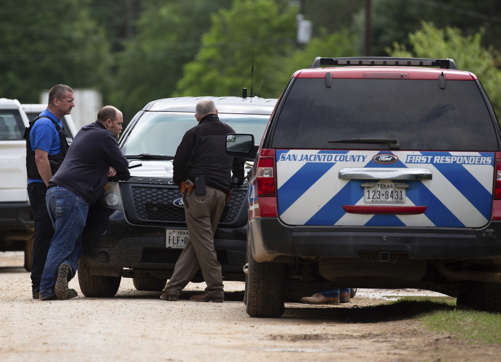 Search area widened for Texas gunman after 5 killed | News, Sports ...